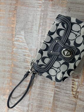Coach Black & Gray Signature C Wristlet with Turnlock